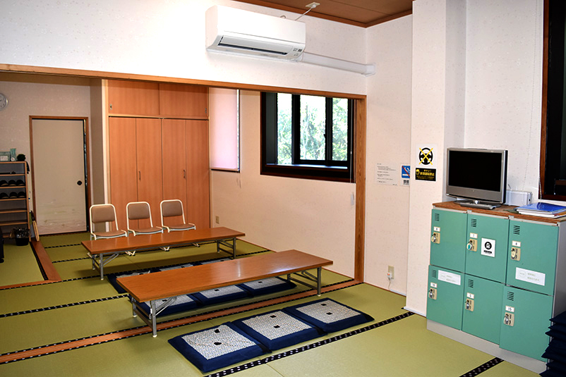 歌岡葬儀社大津斎場の2階の控え室です